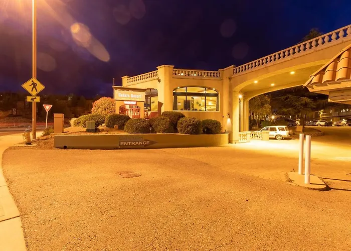 Hotel Cedars